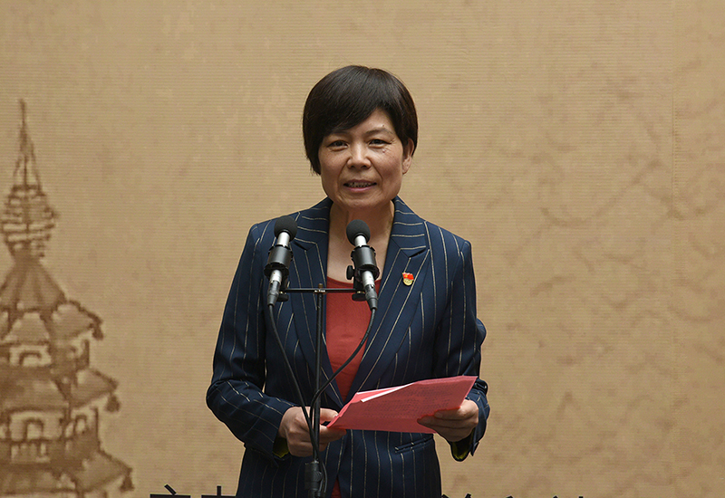 周红霞女士致欢迎词.JPG