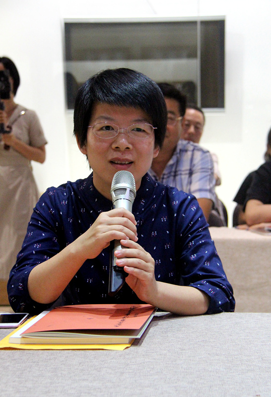 11西泠印社社员徐清发言_副本.jpg 11西泠印社社员徐清发言_副本.jpg